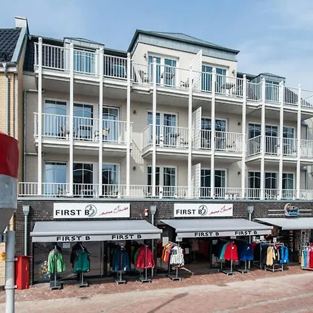 Weisse 2 1 Promenadendeck Busum